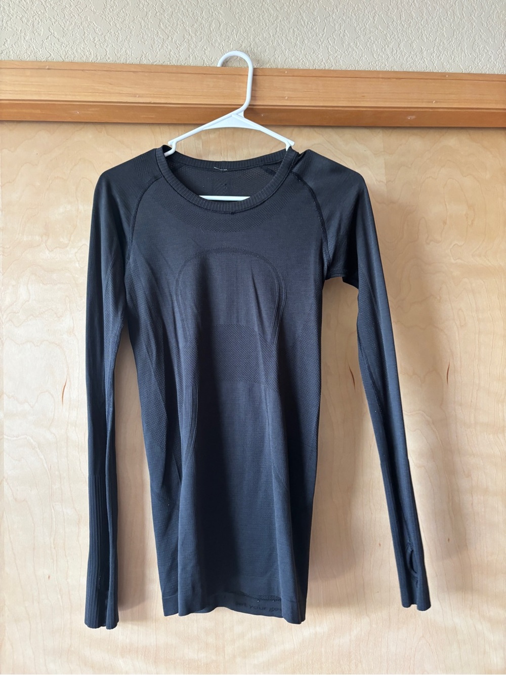 lululemon athletica Black Long-Sleeve Performance Tee